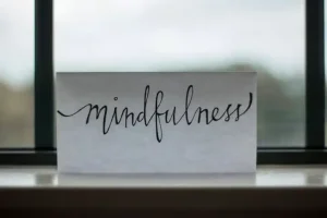 Achtsamkeit und Kratom - ein natürlicher Weg zum geistigen Gleichgewicht